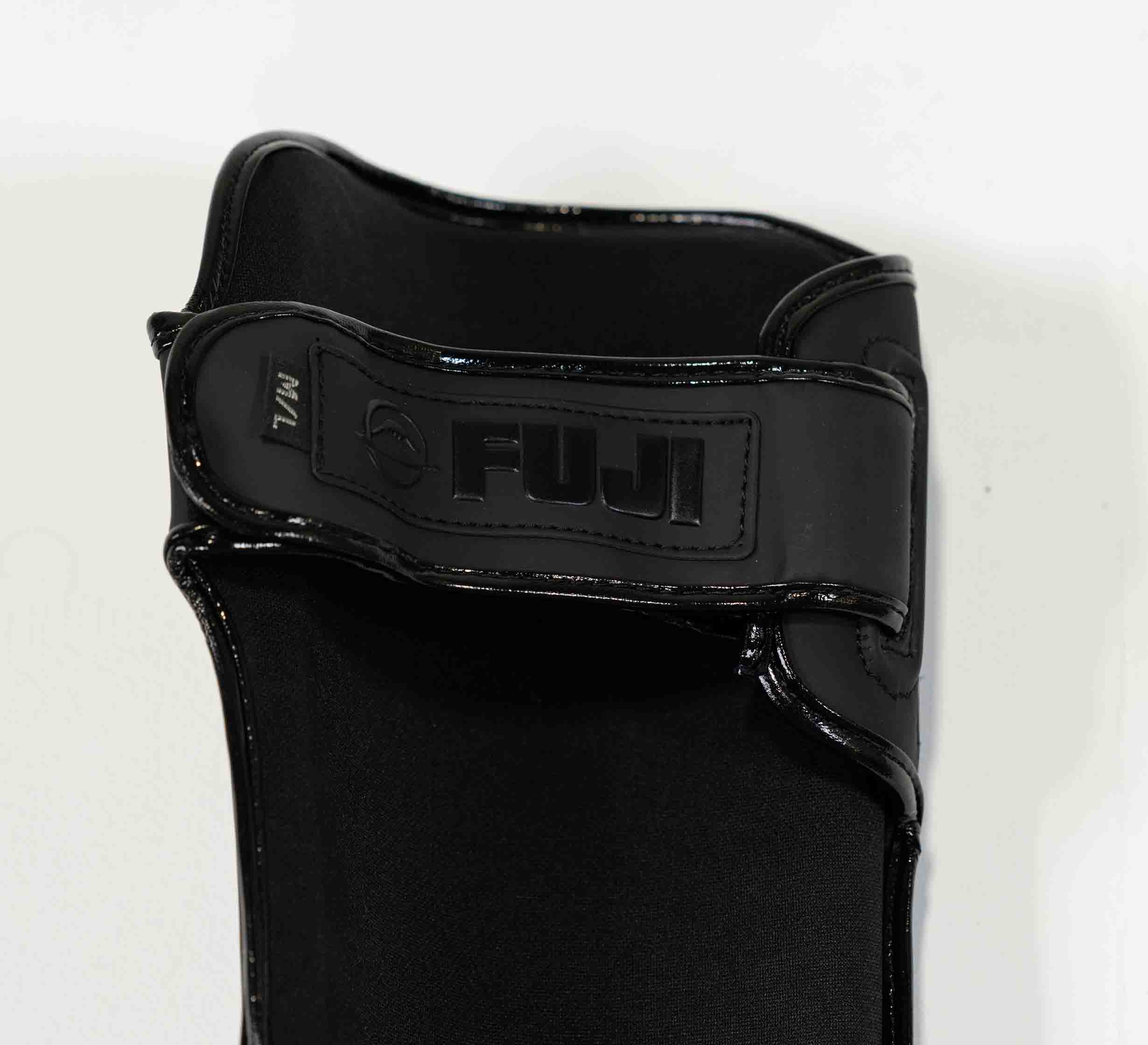Raijin Shin Guards