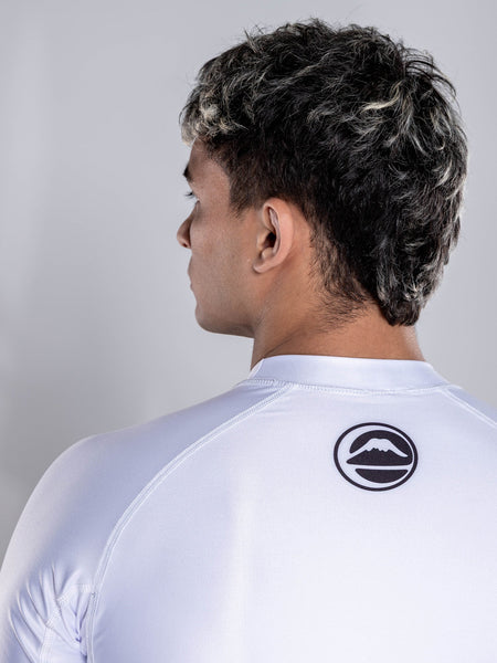 Baseline 2.0 Short Sleeve Rashguard White